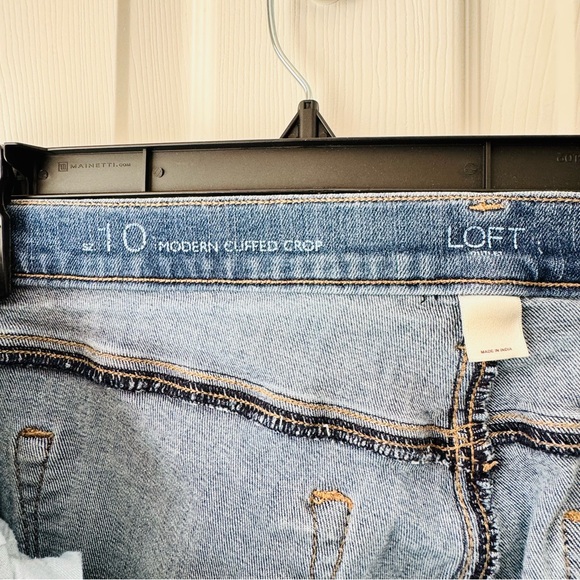 LOFT Modern Cuffed Crop Jeans Size 10 | Embroidered Floral & Crane Detail - Picture 6 of 7
